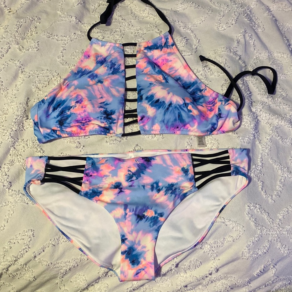 Bathing suit